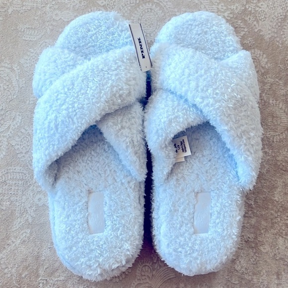 Brand New PINK Victoria’s Secret Cozy Fleece Platform Slippers Criss Cross Strap - Picture 4 of 14